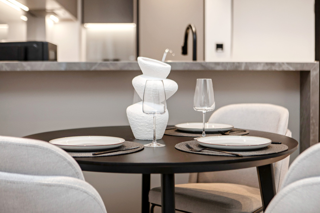 Дубай: Апартаменты Premium 1BR with Canal & Burj Khalifa view
