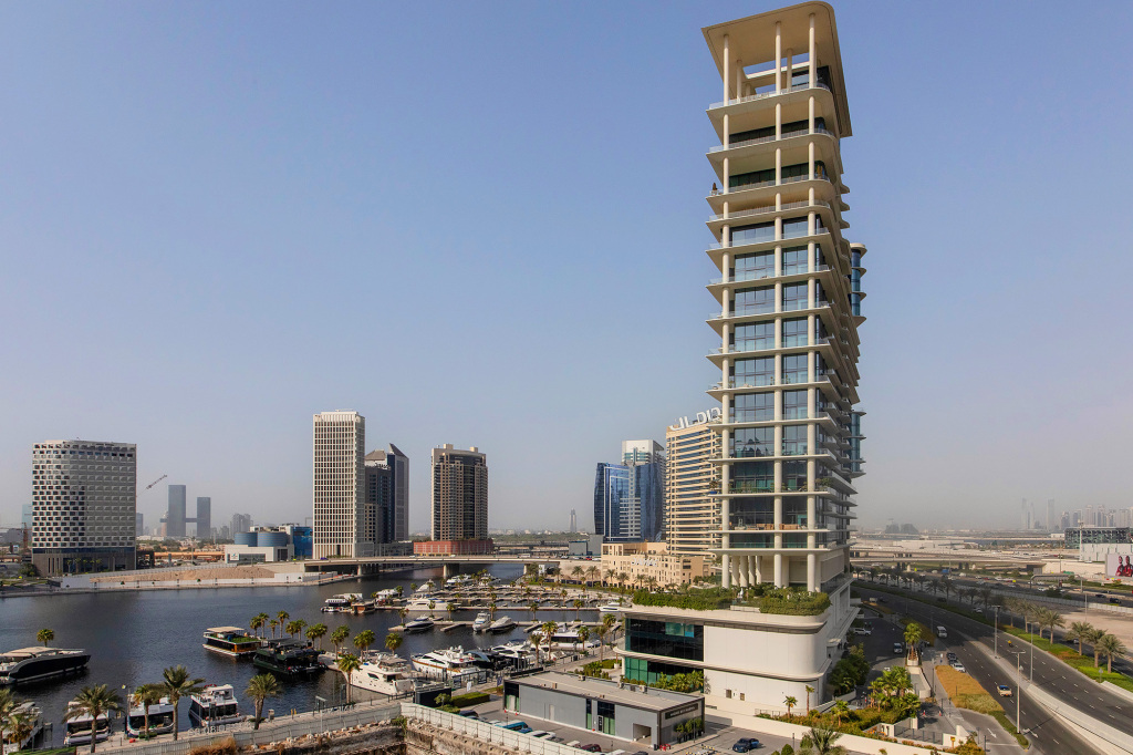Дубай: Апартаменты Premium 1BR with Canal & Burj Khalifa view
