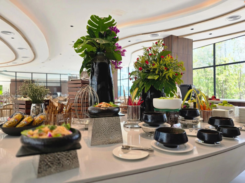 Тхаланг: Laya Resort Phuket Island