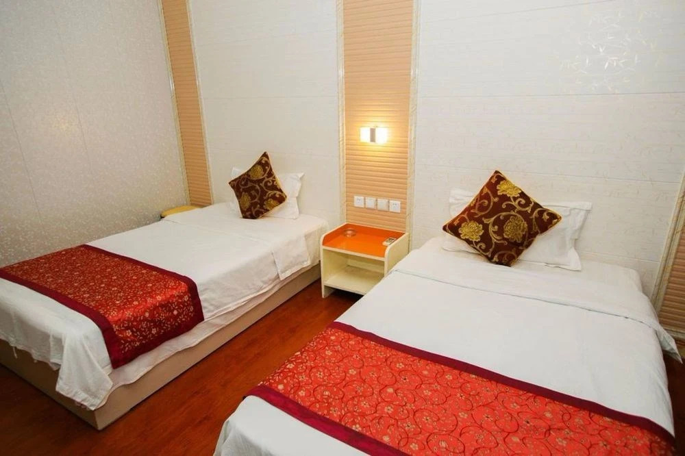 Цзинин: Qufu Yuanlin Hotel