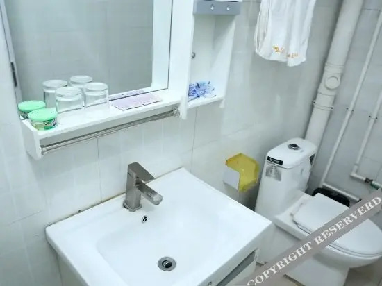 Цзинин: Qufu Lake Villa