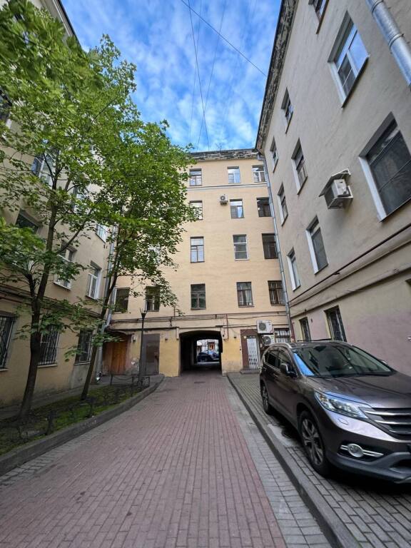 Санкт-Петербург: Квартира Большая Московская 11