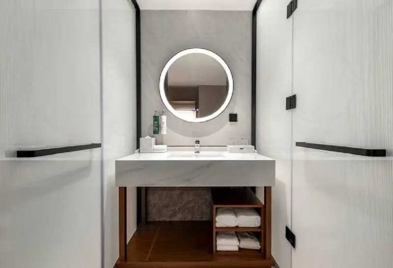 Синъи: Hilton Garden Inn Xingyi Wanfenglin