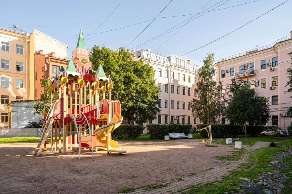 Санкт-Петербург: Гостевой дом Палуба