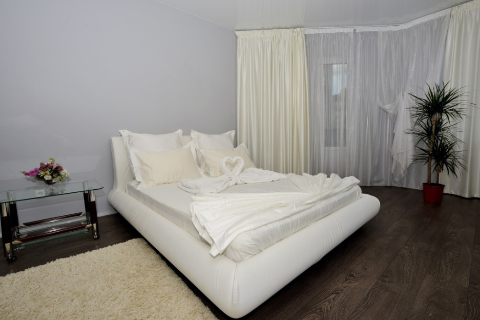 Саратов: Квартира 1-комнатная, 45 м², 7/10 этаж