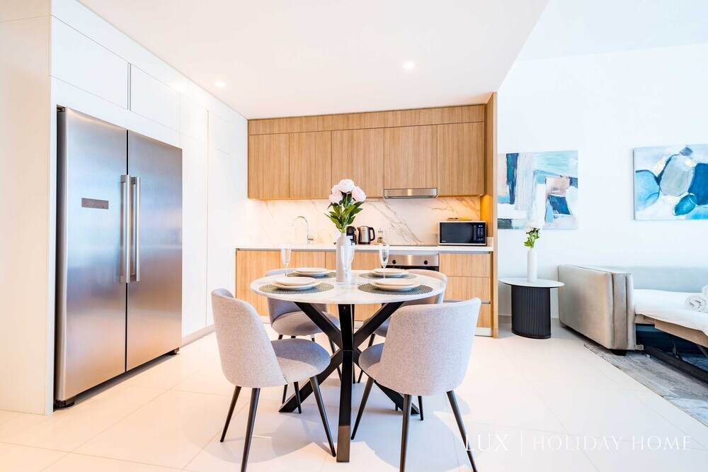 Дубай: LUX  The Luxury Sunspot Beach Suite