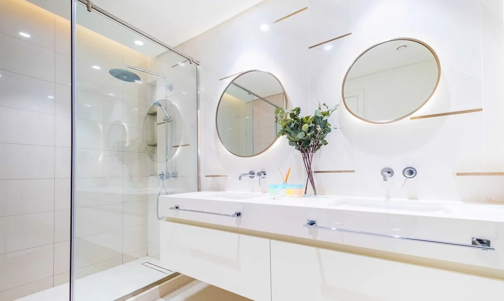 Дубай: LUX  The Luxury Sunspot Beach Suite