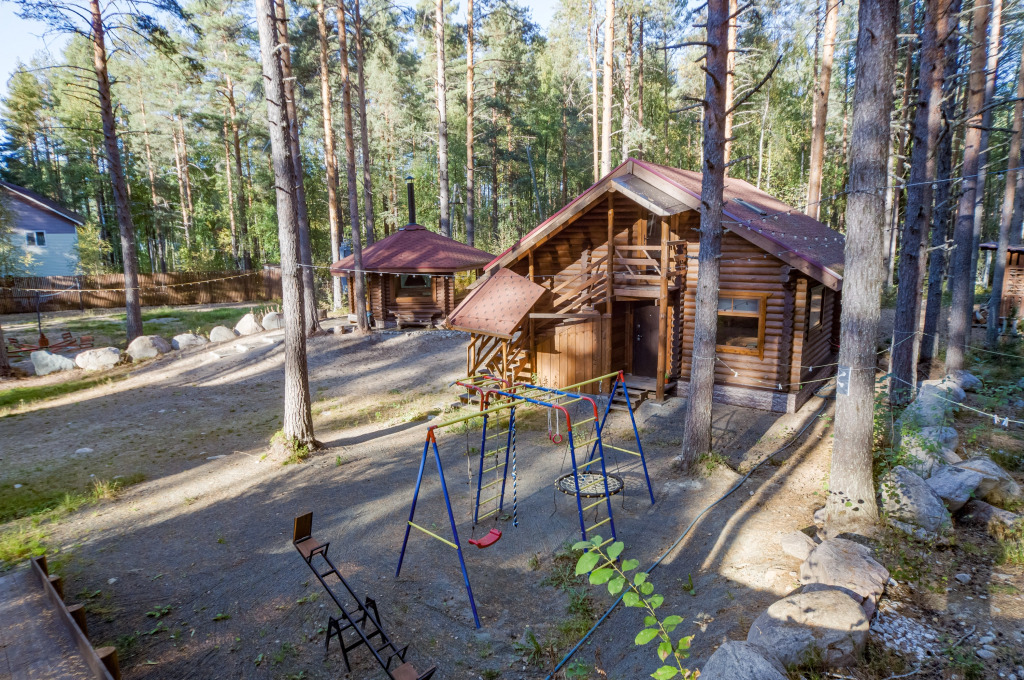 Алекка: Гостевой Дом Сосновый Берег - Pine Land