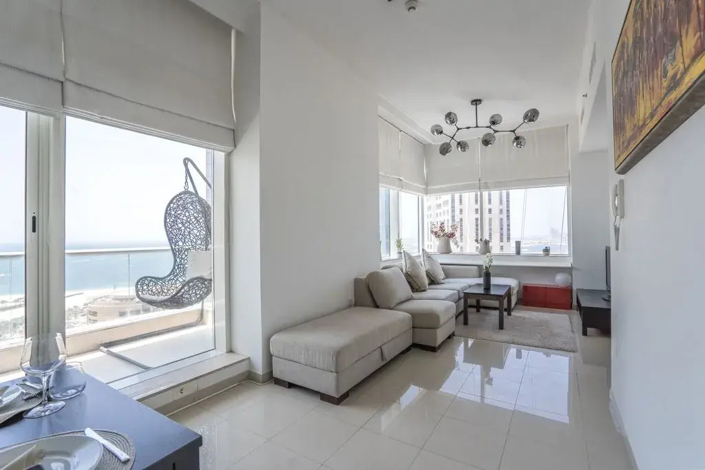 Дубай: Exceptional Apartment With Marina And Gulf Sea View