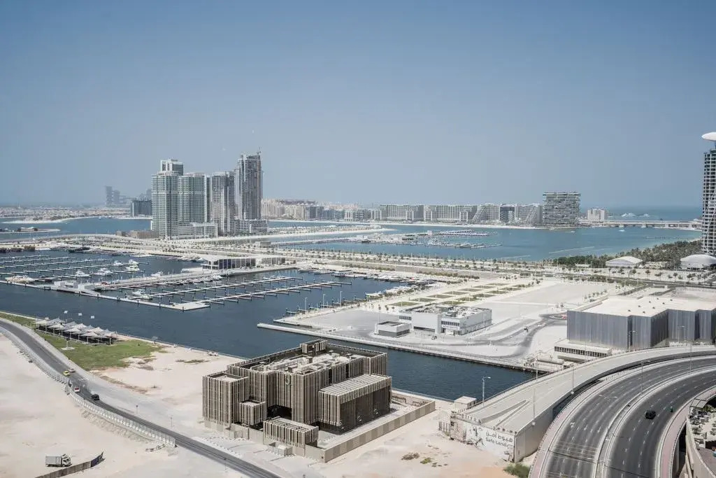 Дубай: Exceptional Apartment With Marina And Gulf Sea View