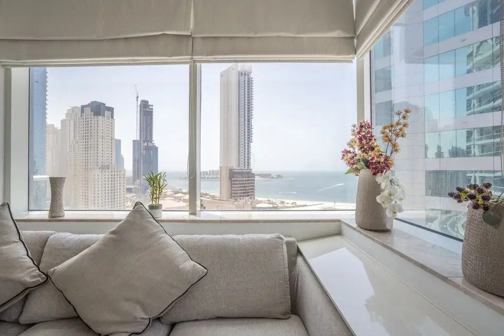 Дубай: Exceptional Apartment With Marina And Gulf Sea View