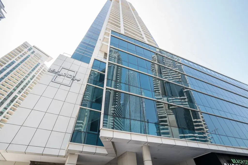Дубай: Exceptional Apartment With Marina And Gulf Sea View