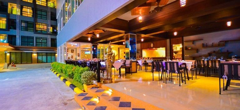 Пхукет: The Nice Condotel Bangtao Beach
