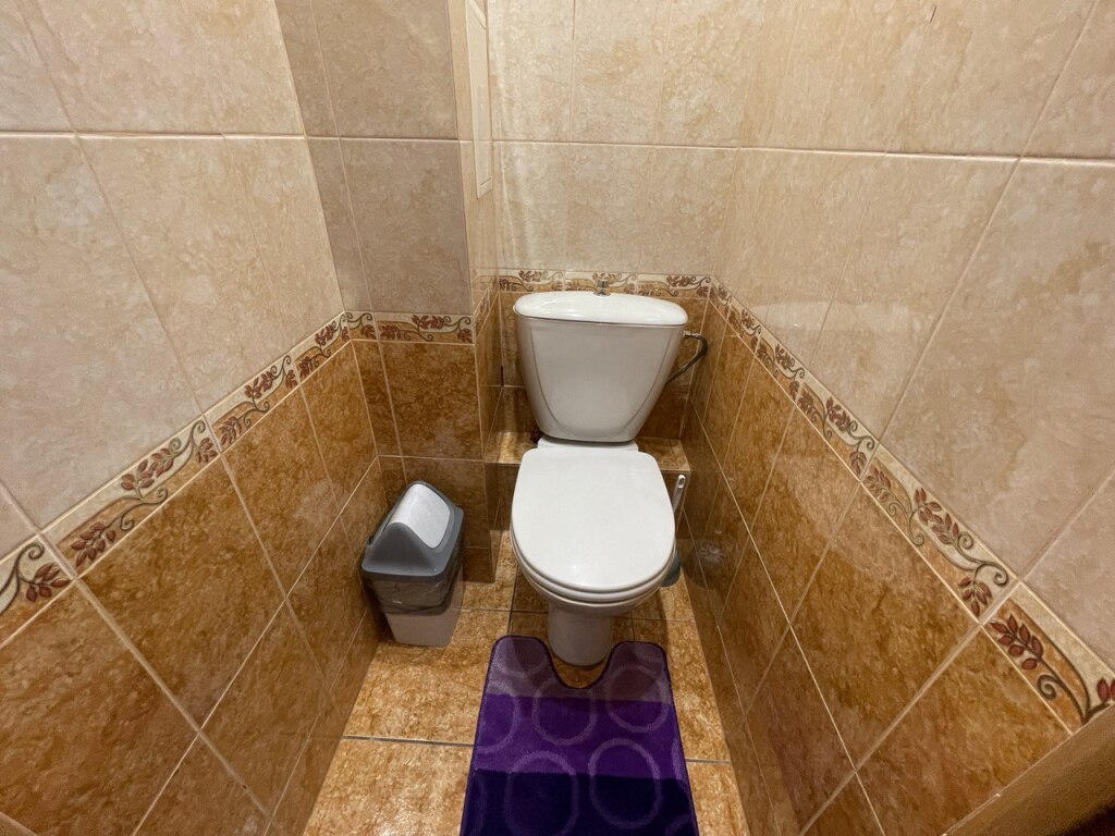 Красноярск: Апартаменты Светлогорский Переулок, 6