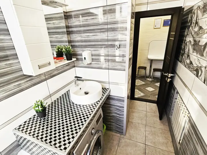 Новосибирск: Apartaments Novosibirska, st. Omskaya, 89