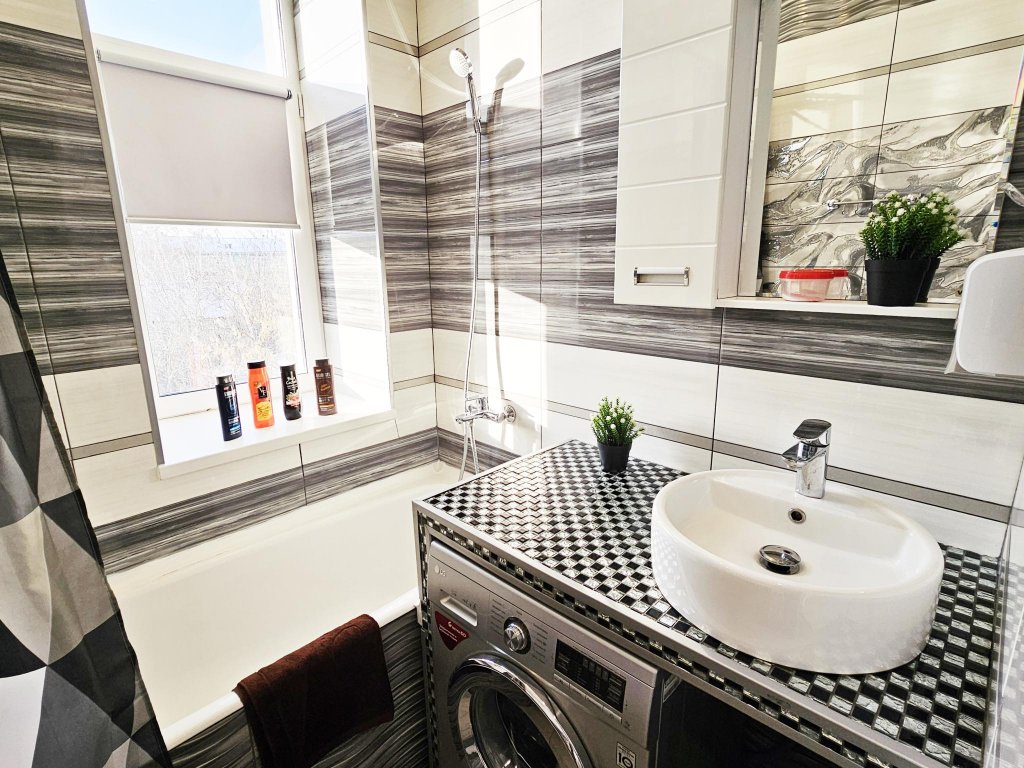Новосибирск: Apartaments Novosibirska, st. Omskaya, 89