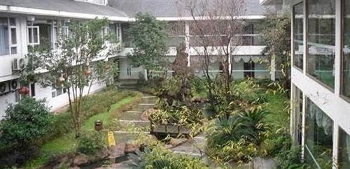 Ибинь: Shunan Zhuhai Hotel