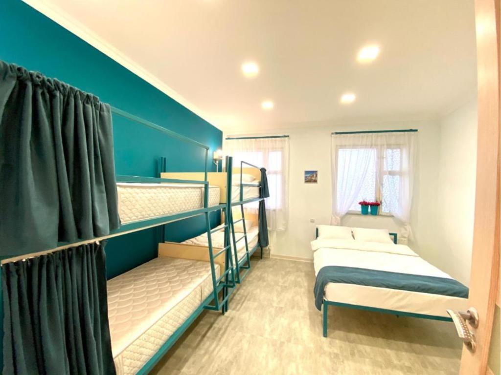 Ереван: Santorini Hostel