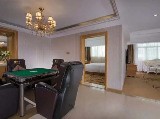 Бэйхай: Vienna Hotel Guangxi Beihai Yintan Wanda