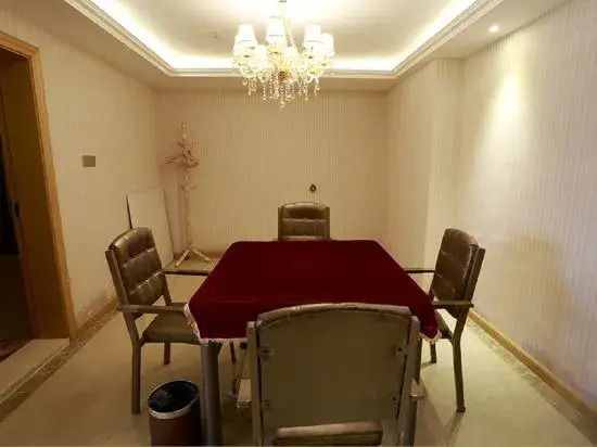 Бэйхай: Vienna Hotel Guangxi Beihai Yintan Wanda