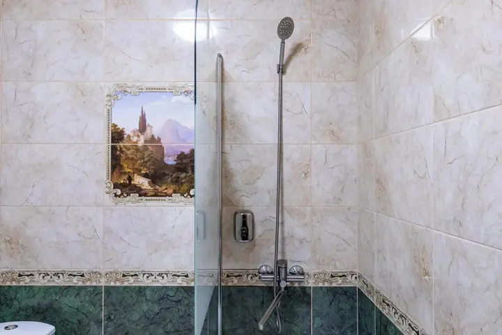 Пятигорск: Апартаменты на улице Власова 4