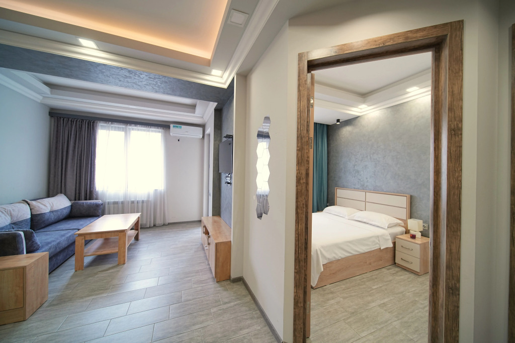 Ереван: Апартаменты Cozy 1-Bedroom Apartment with Balcony by Sweet Home
