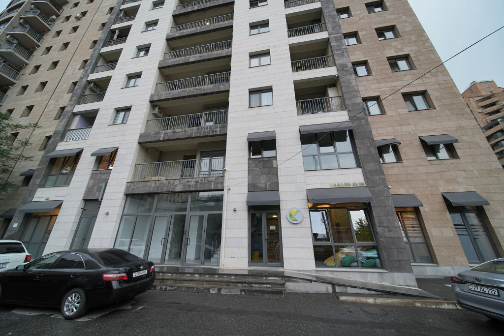 Ереван: Апартаменты Cozy 1-Bedroom Apartment with Balcony by Sweet Home