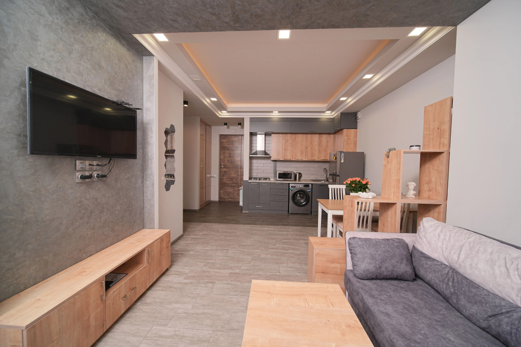Ереван: Апартаменты Cozy 1-Bedroom Apartment with Balcony by Sweet Home
