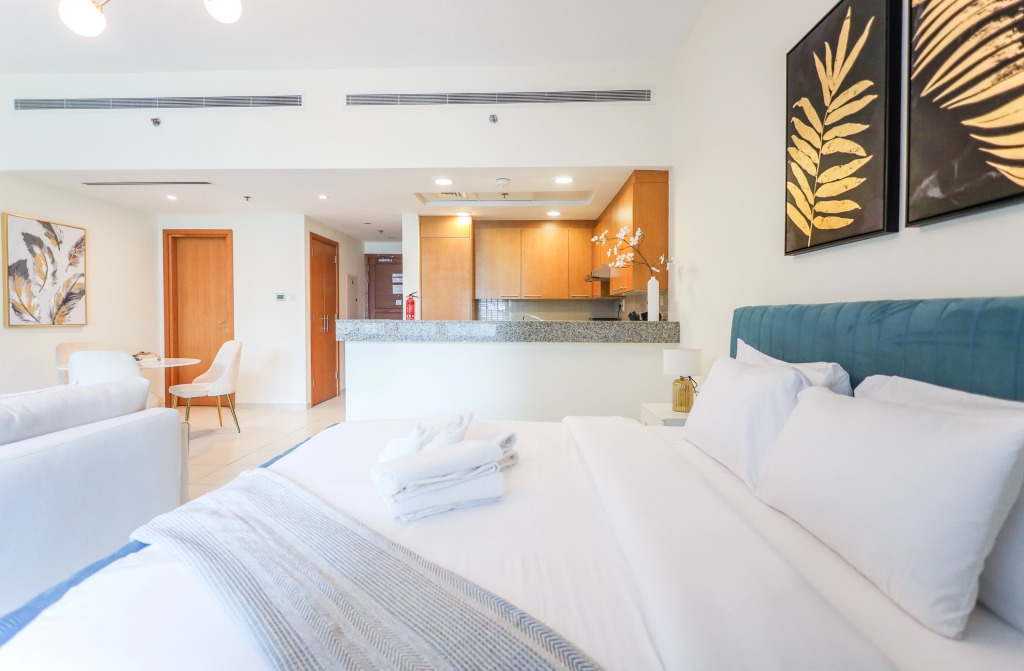 Дубай: Apartments Elite Lux Holiday Homes - Modern Comfort Studio in Business Bay