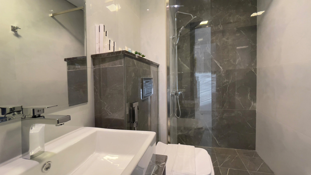 Дубай: Apartments Elite Lux Holiday Homes - Luxe Gardenia 2BR Haven in Arjan Apartments