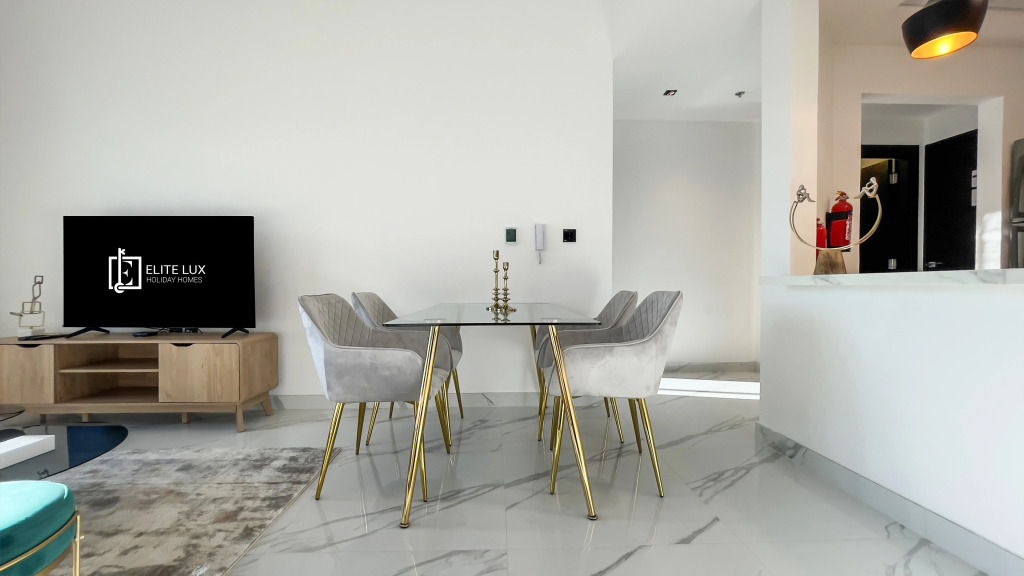 Дубай: Apartments Elite Lux Holiday Homes - Luxe Gardenia 2BR Haven in Arjan Apartments