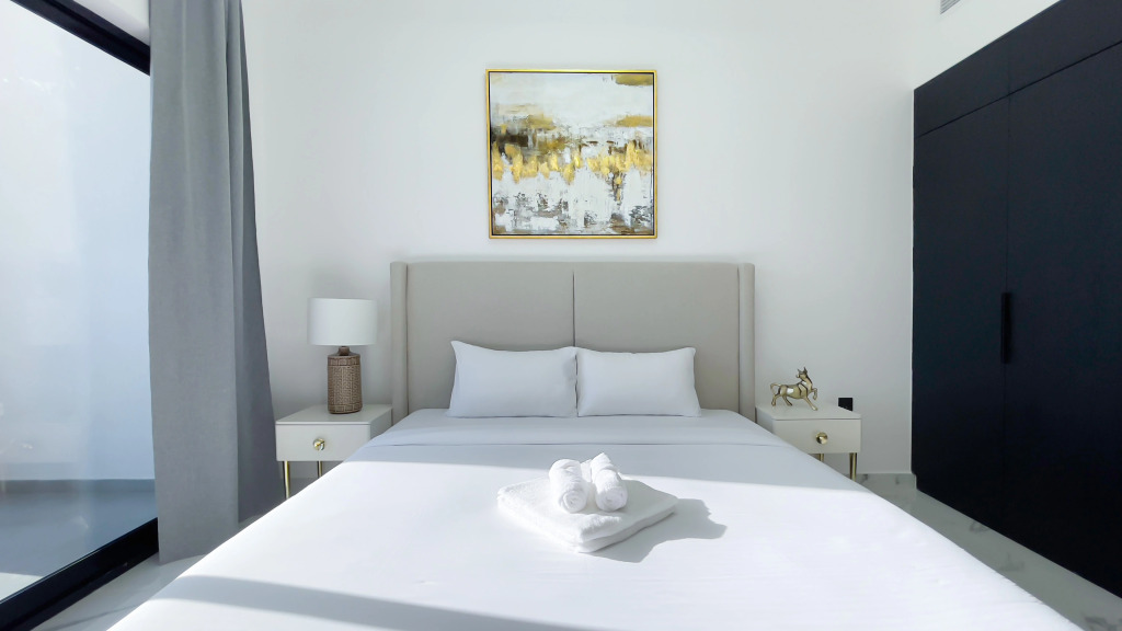 Дубай: Apartments Elite Lux Holiday Homes - Luxe Gardenia 2BR Haven in Arjan Apartments