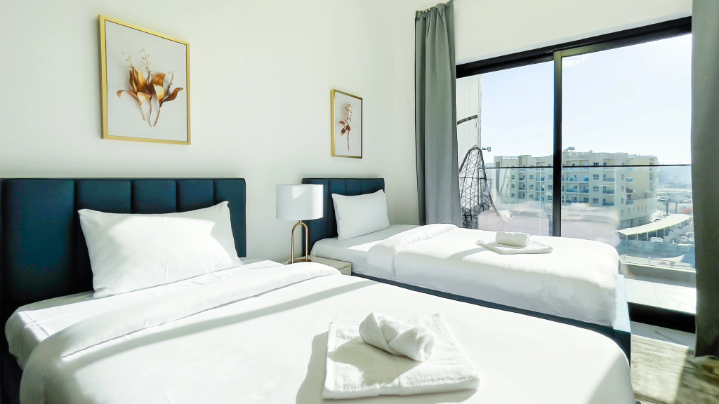Дубай: Apartments Elite Lux Holiday Homes - Luxe Gardenia 2BR Haven in Arjan Apartments