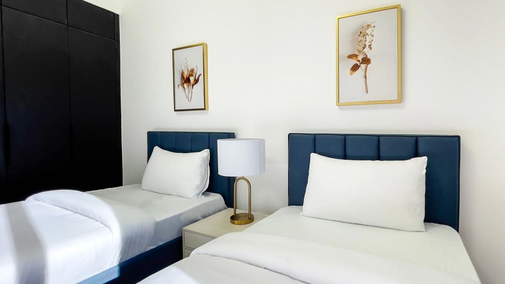 Дубай: Apartments Elite Lux Holiday Homes - Luxe Gardenia 2BR Haven in Arjan Apartments