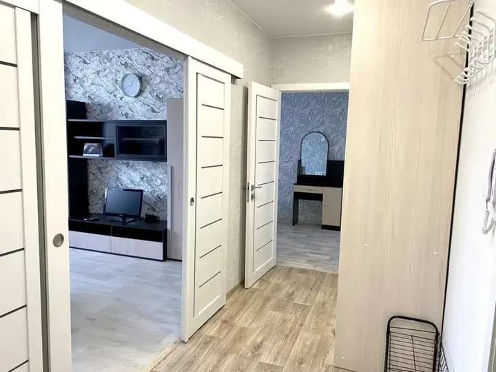 Северодвинск: Апартаменты SeveRent Ломоносова 102