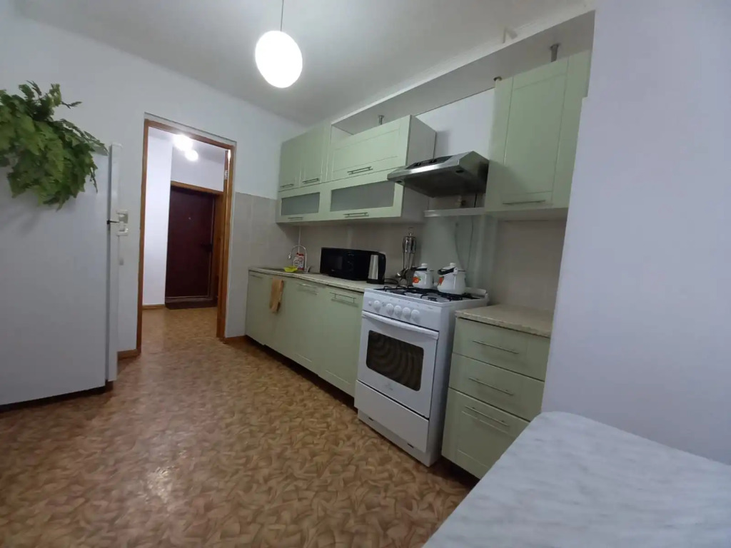 Актобе: Квартира N75 Две большие кровати в Центр Вселенной Mr.HOUSE
