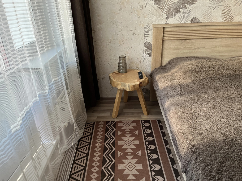 Красноярск: Квартира студия  30м2 на Карамзина