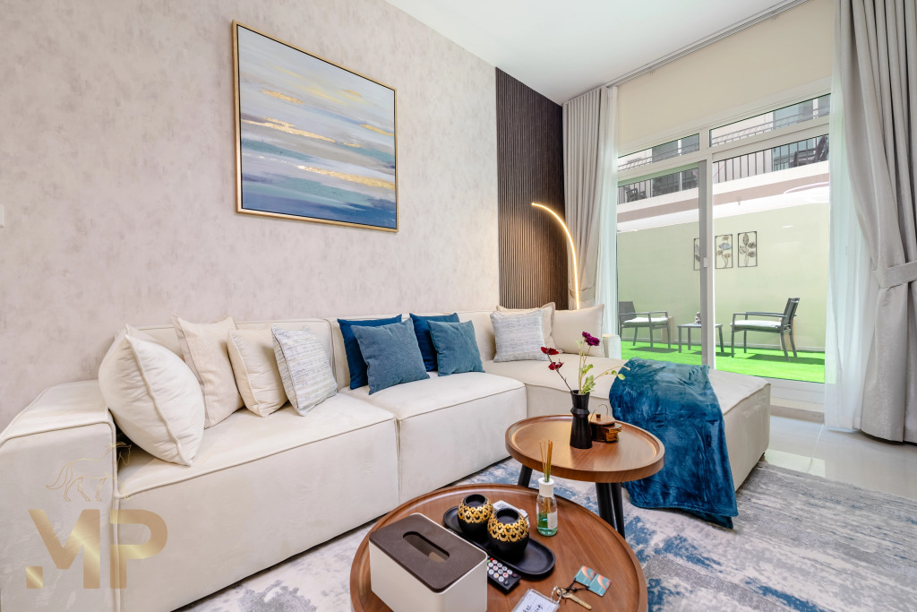 Дубай: Апартаменты Marco Polo Apartment With Garden  Spacious  Newly Furnished