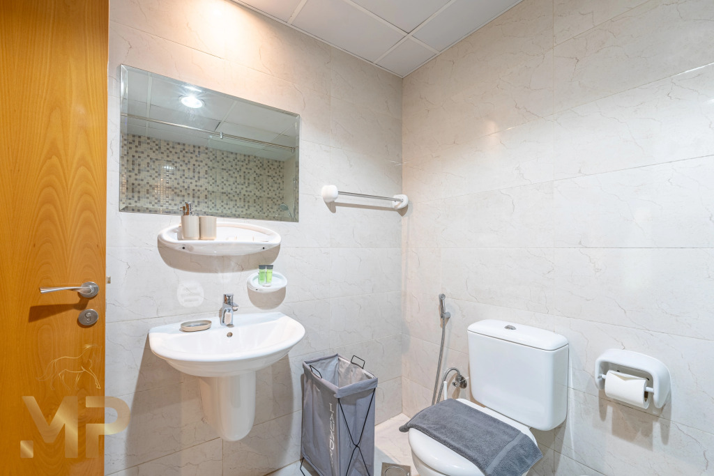 Дубай: Апартаменты Marco Polo Apartment With Garden  Spacious  Newly Furnished