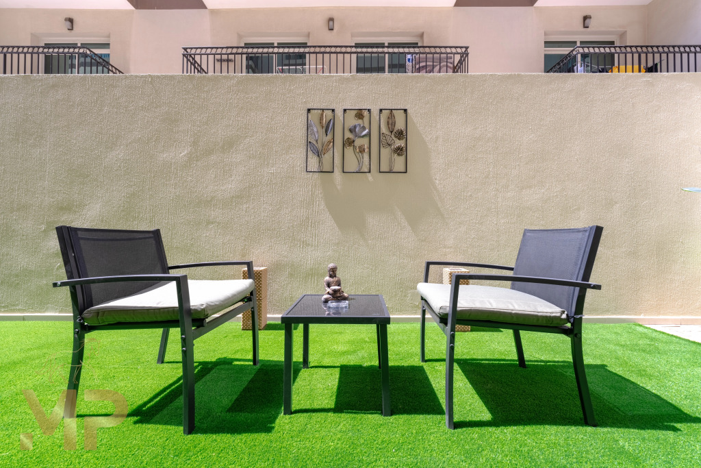 Дубай: Апартаменты Marco Polo Apartment With Garden  Spacious  Newly Furnished