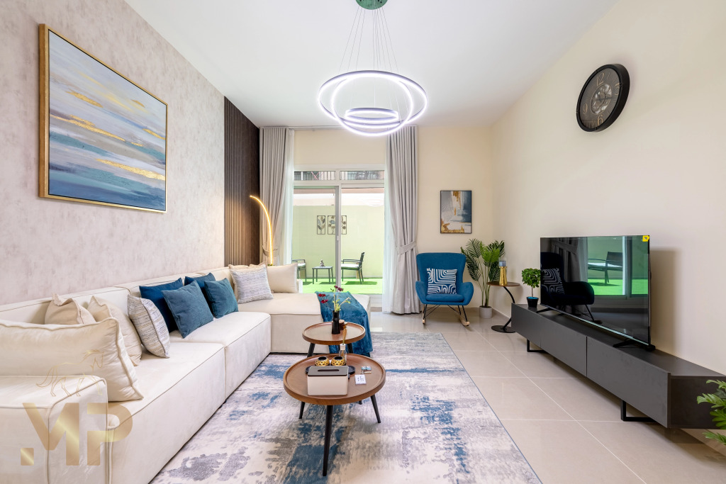 Дубай: Апартаменты Marco Polo Apartment With Garden  Spacious  Newly Furnished