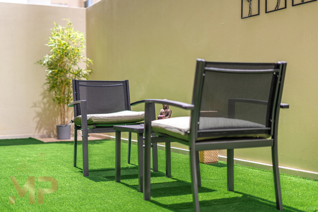 Дубай: Апартаменты Marco Polo Apartment With Garden  Spacious  Newly Furnished