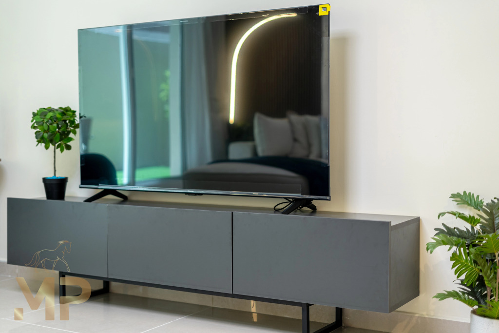 Дубай: Апартаменты Marco Polo Apartment With Garden  Spacious  Newly Furnished