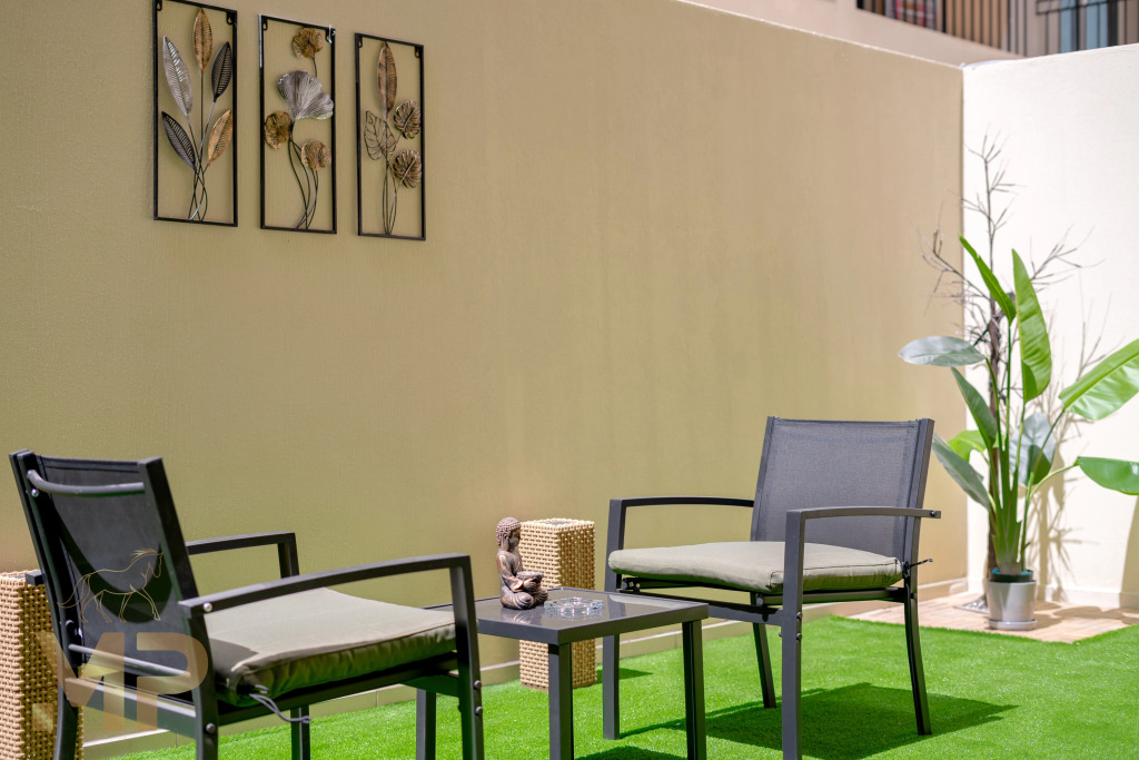 Дубай: Апартаменты Marco Polo Apartment With Garden  Spacious  Newly Furnished