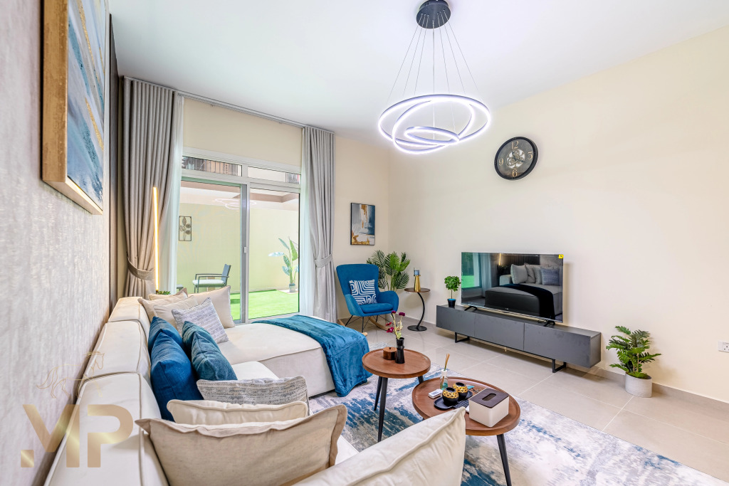 Дубай: Апартаменты Marco Polo Apartment With Garden  Spacious  Newly Furnished