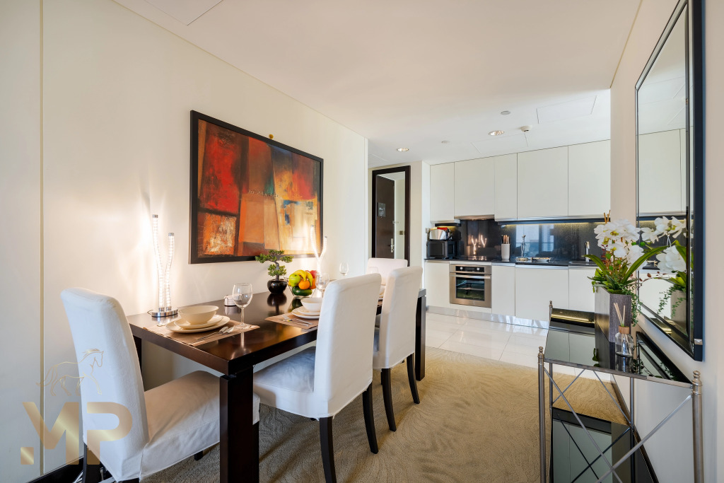 Дубай: Апартаменты Marco Polo Chic 1BR in Marina Hub Expansive Balcony