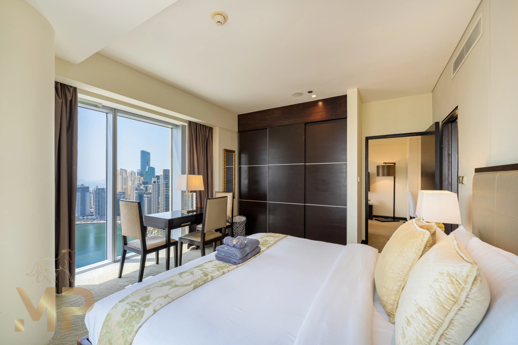 Дубай: Апартаменты Marco Polo Chic 1BR in Marina Hub Expansive Balcony