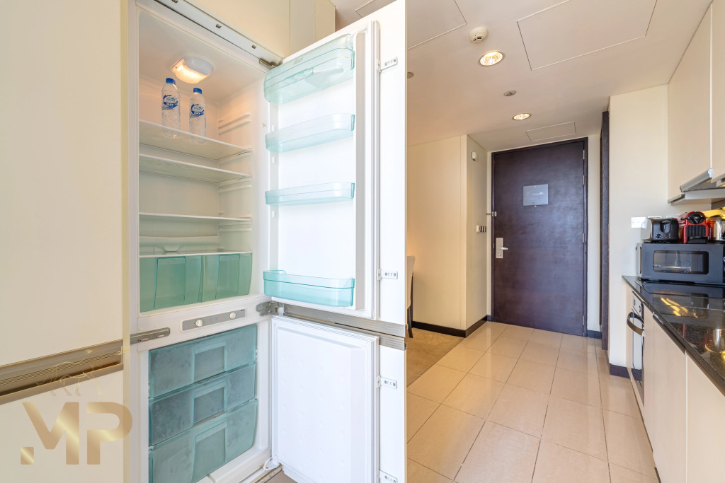 Дубай: Апартаменты Marco Polo Chic 1BR in Marina Hub Expansive Balcony
