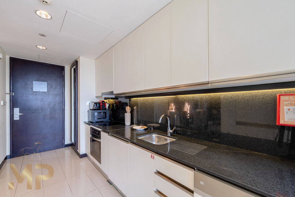 Дубай: Апартаменты Marco Polo Chic 1BR in Marina Hub Expansive Balcony
