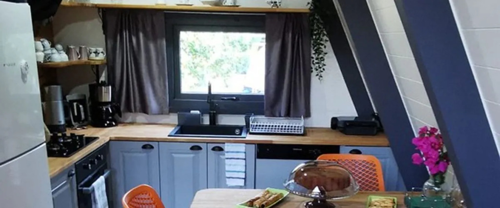 Адрасан: Grey Home